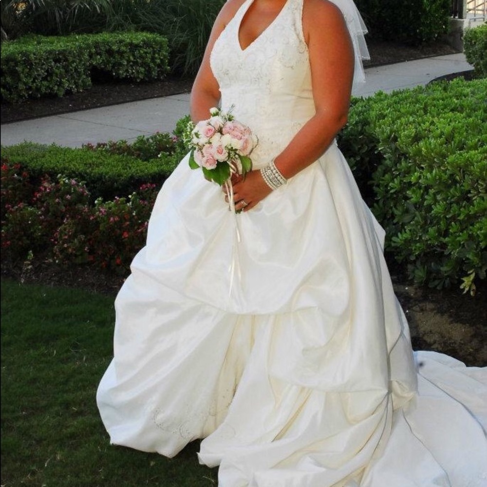 Ivory wedding dress 16W